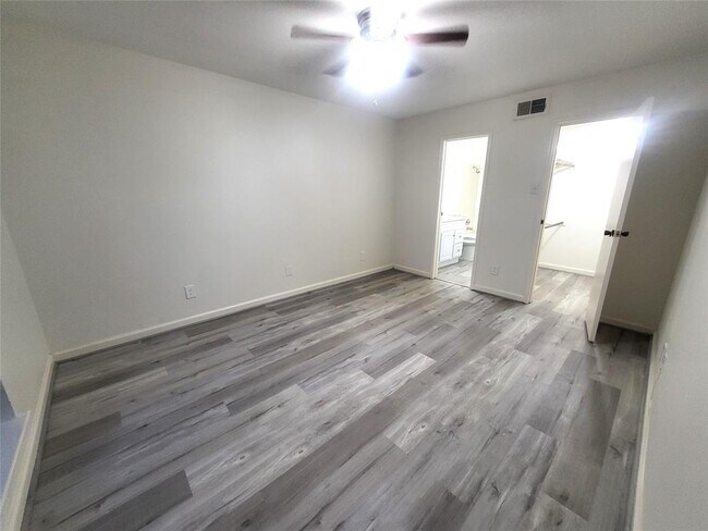 Building Photo - 8787 Brae Acres Rd