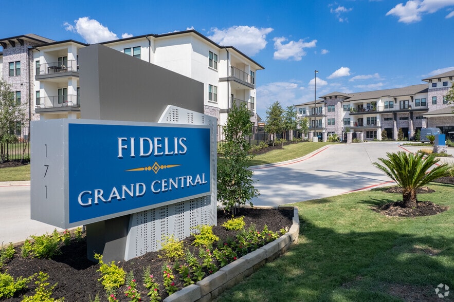 The Strake at Grand Central 171 Town Park Dr Conroe TX 77304