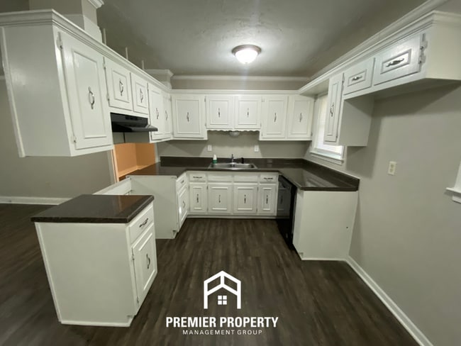 Building Photo - 5908 Tishomingo Dr