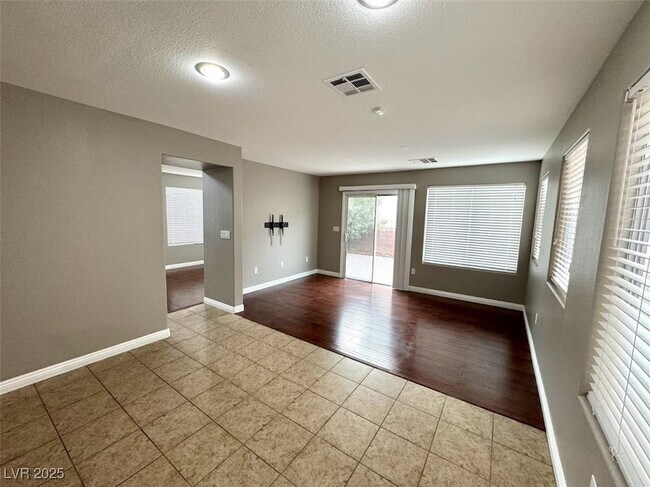 Building Photo - 8133 Stonyford Ct