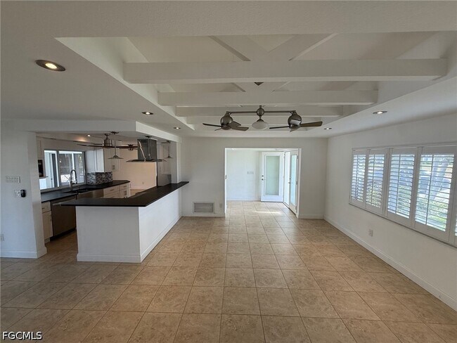 Building Photo - 5354 Coral Ave