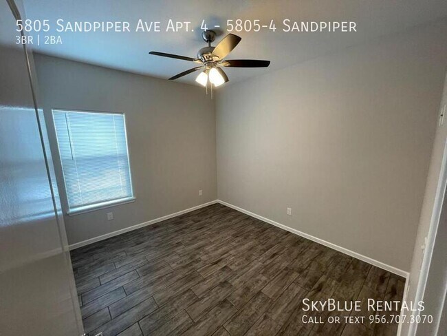 Building Photo - 5805 Sandpiper Ave
