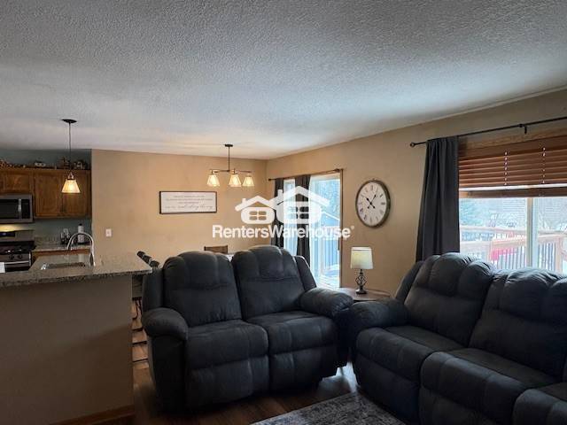 Building Photo - 10815 Matthew Dr