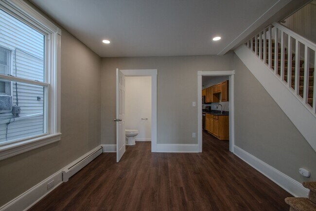 Building Photo - Newly Renovated 3 Bedroom 1.5 Bathroom Slatington Twin