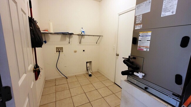 Building Photo - Large Citrus Springs 4/2/2