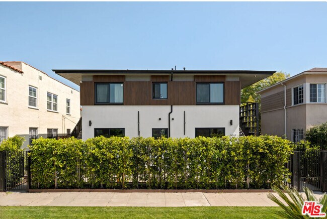 Building Photo - 1450 S Crescent Heights Blvd