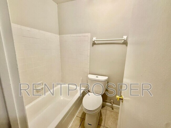 Building Photo - 4267 S Semoran Blvd