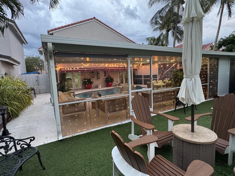 Building Photo - 15220 SW 49th St