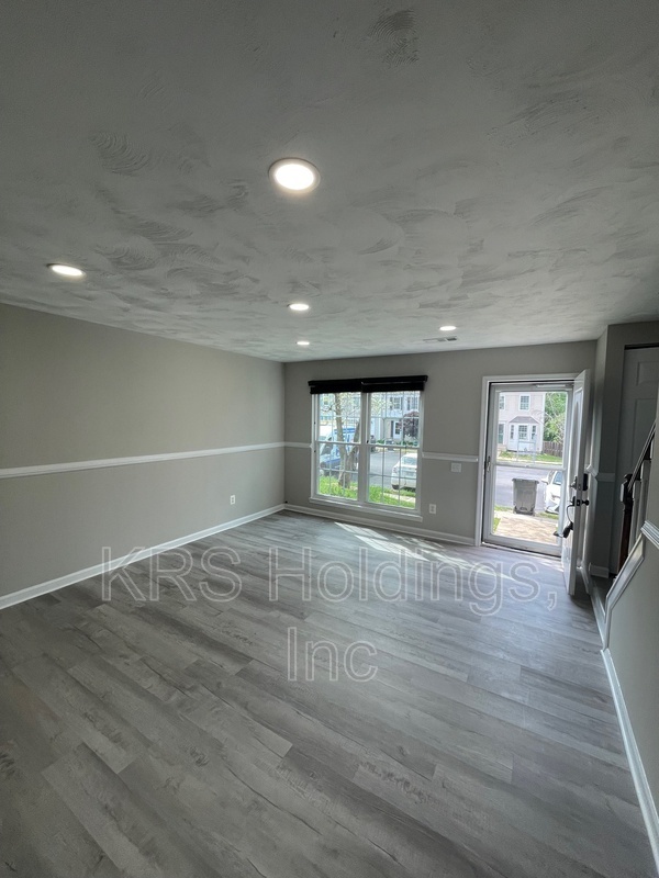 Building Photo - 12263 Granada Way