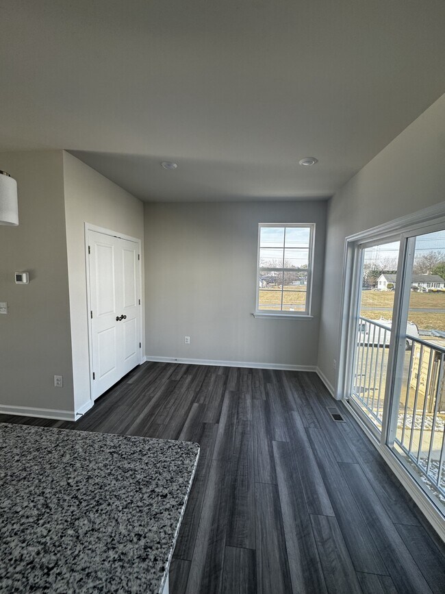 Building Photo - 113 Canning Rd