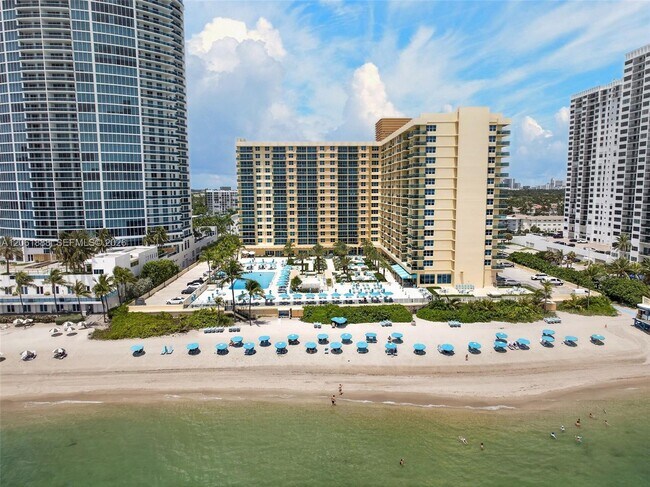 Building Photo - 2501 S Ocean Dr