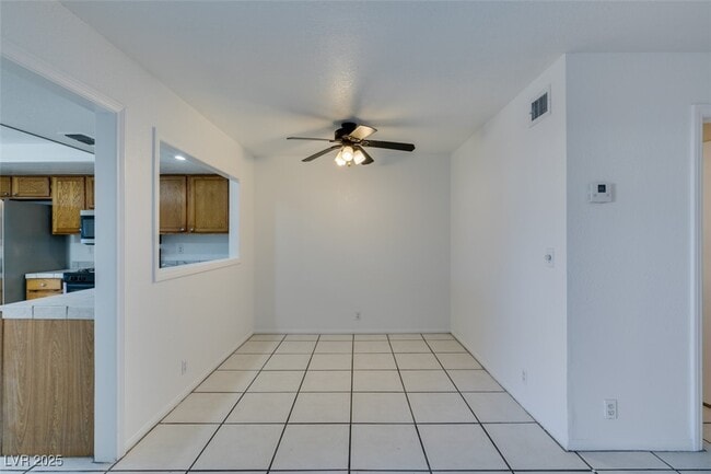 Building Photo - 4012 Grasmere Ave