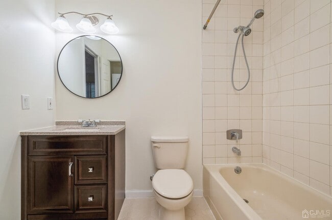 Building Photo - 101 Quince Ct