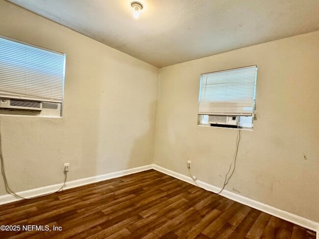Building Photo - 1859 Doyon Ct