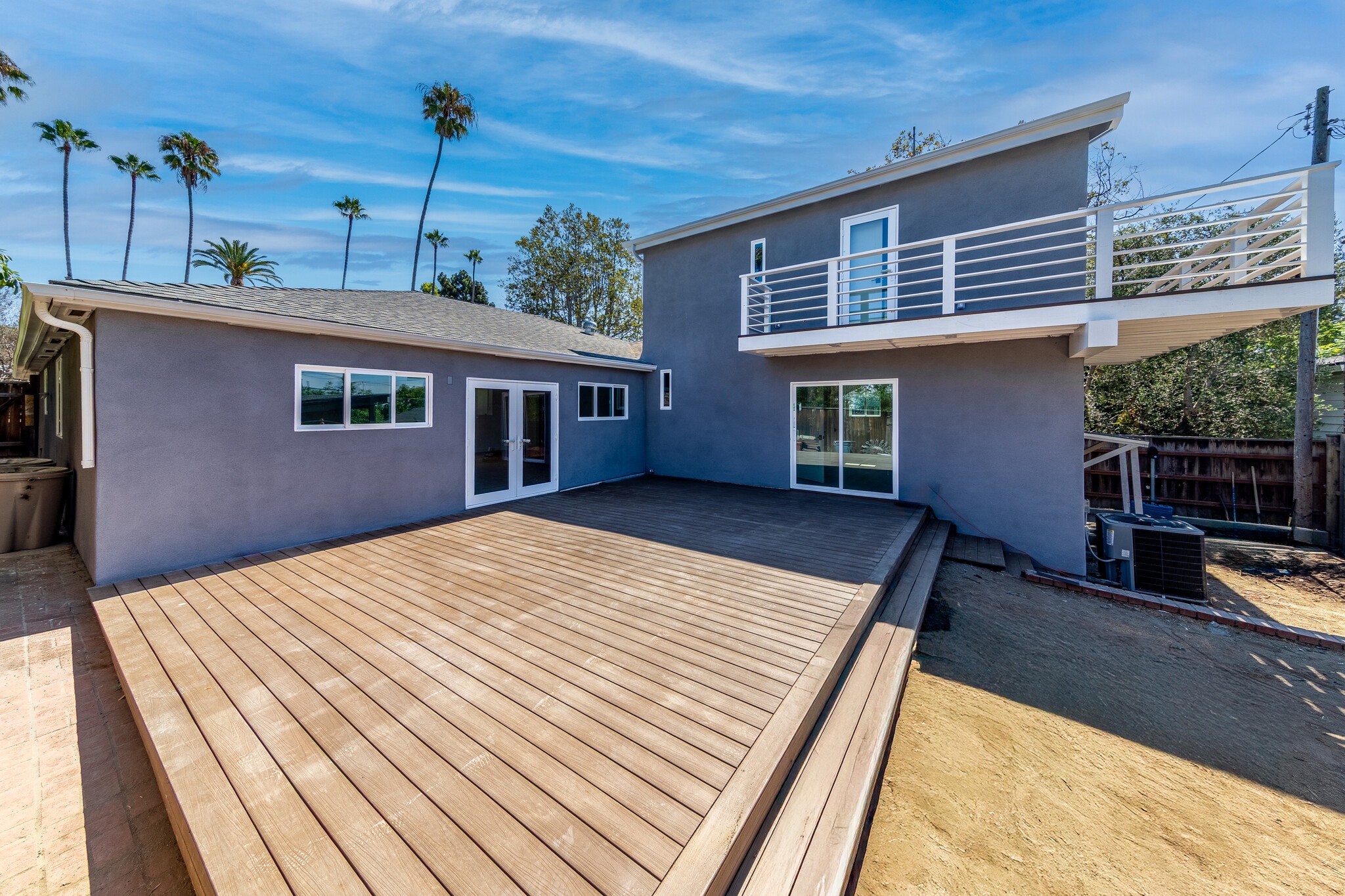 Building Photo - 3647 Grand View Blvd