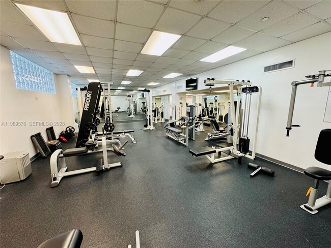 Building Photo - 3301 NE 5th Ave