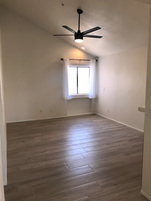 Living Room - 7510 E Thomas Rd