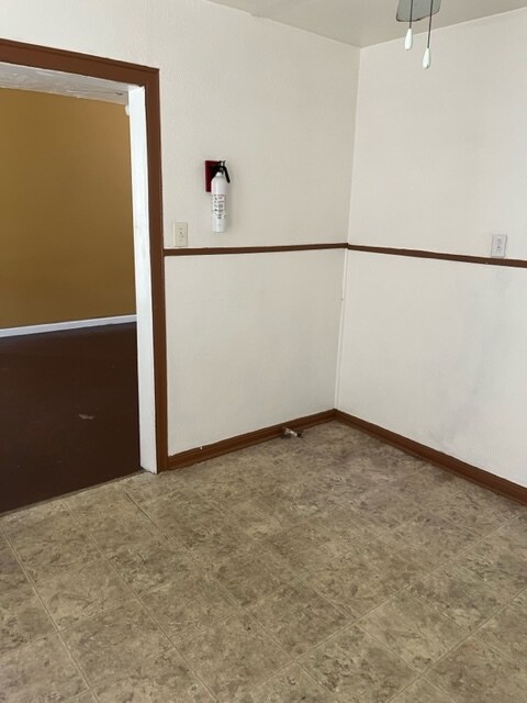 Building Photo - 2316 Freeman St