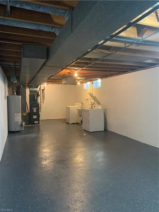 Building Photo - 6311 Theota Ave