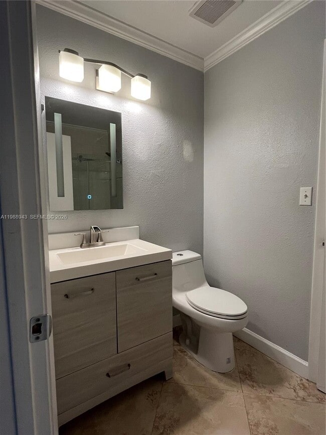 Building Photo - 10121 W Sunrise Blvd