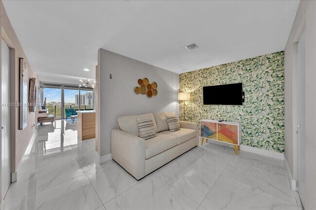Building Photo - 16385 Biscayne Blvd