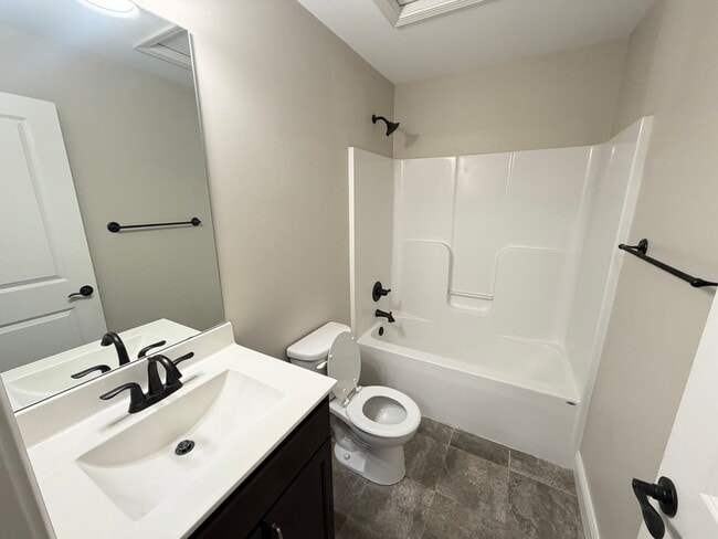 Building Photo - 754 Sedgegrass Dr