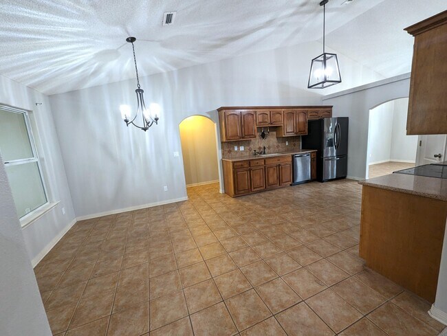 Building Photo - 1822 Brooke Beach Dr