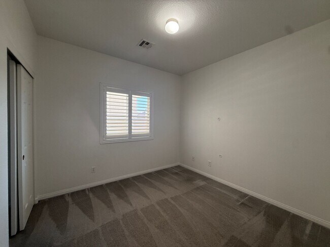 Building Photo - 3bd/bath Single Family Home!