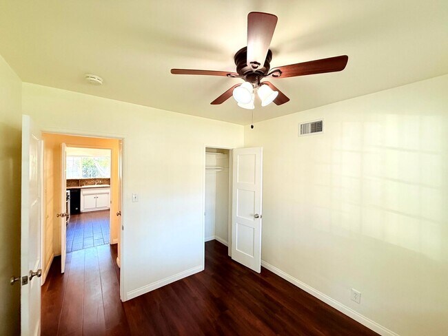 Building Photo - 17535-17537 Baltar Street