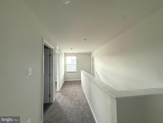 Building Photo - 242 Otero Ln