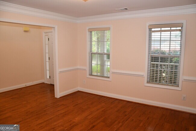 Building Photo - 4235 Old Wood Dr SW