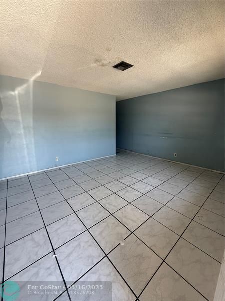Building Photo - 7851 SW 10th Ct