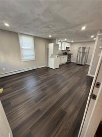 Building Photo - 10 South St