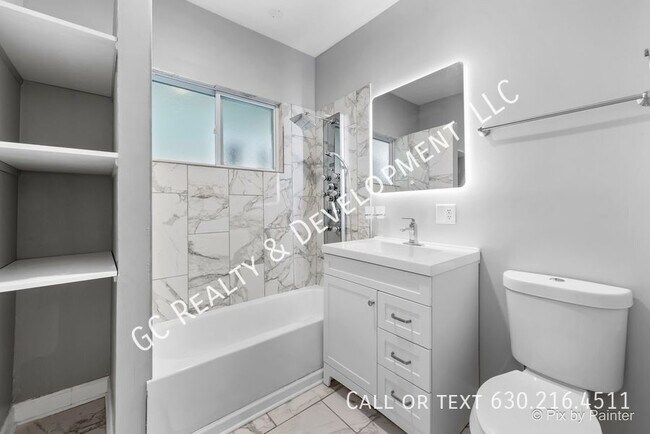 Building Photo - ***  1 / 2 MO FREE RENT / UPDATED 4 BDRM /...