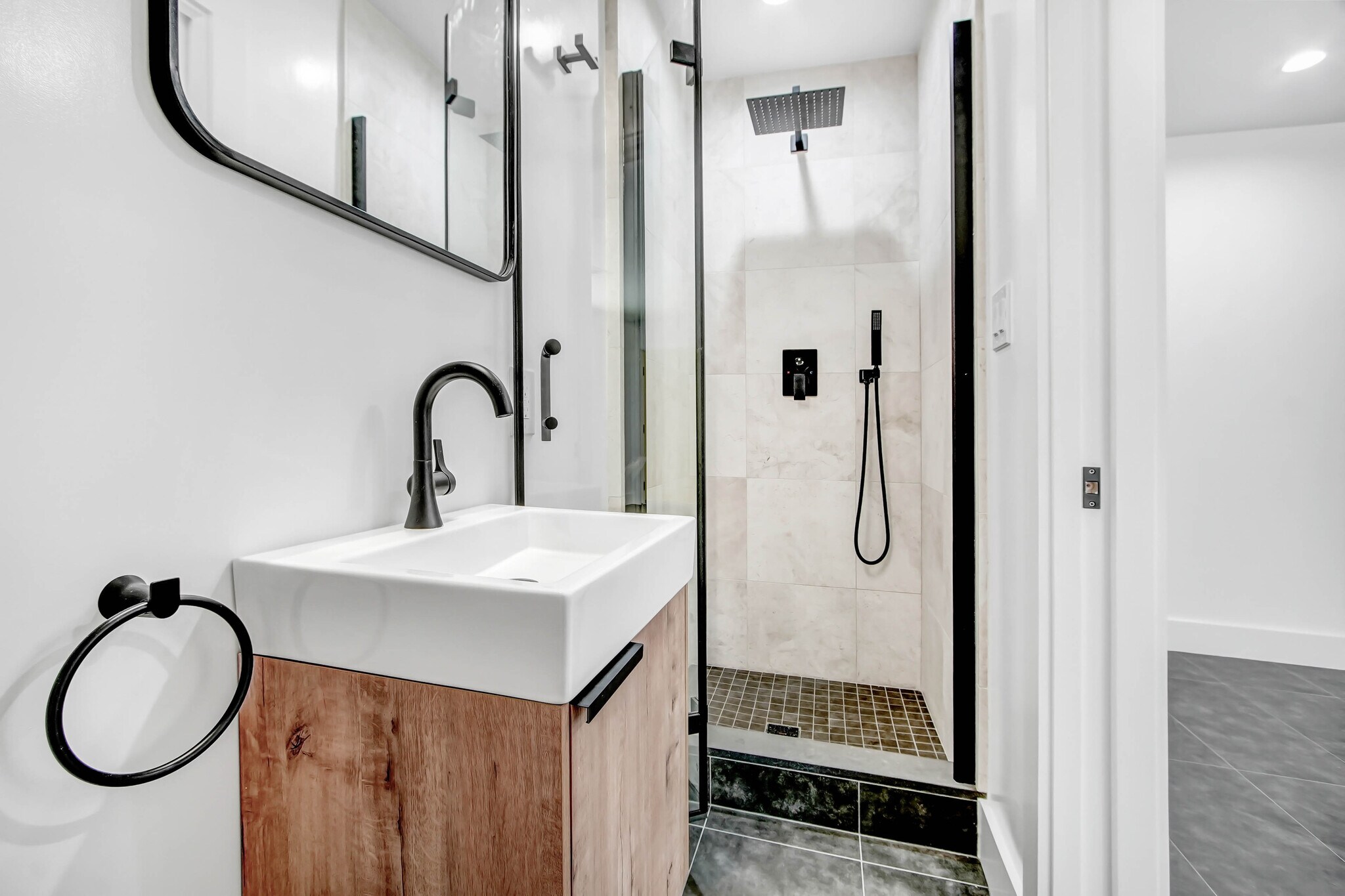 Building Photo - 1004 Farnam St