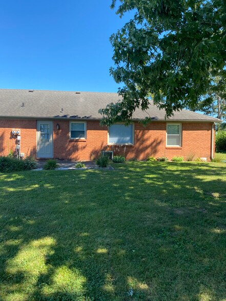 Building Photo - 4491-4493 N 200 E