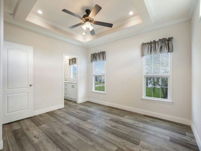 Building Photo - 425 Union St