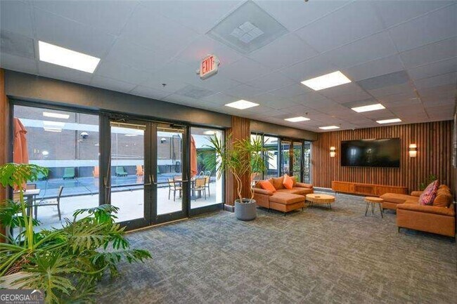 Building Photo - 620 Peachtree St NE