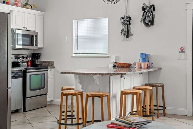 Building Photo - 4431 Luke Ave