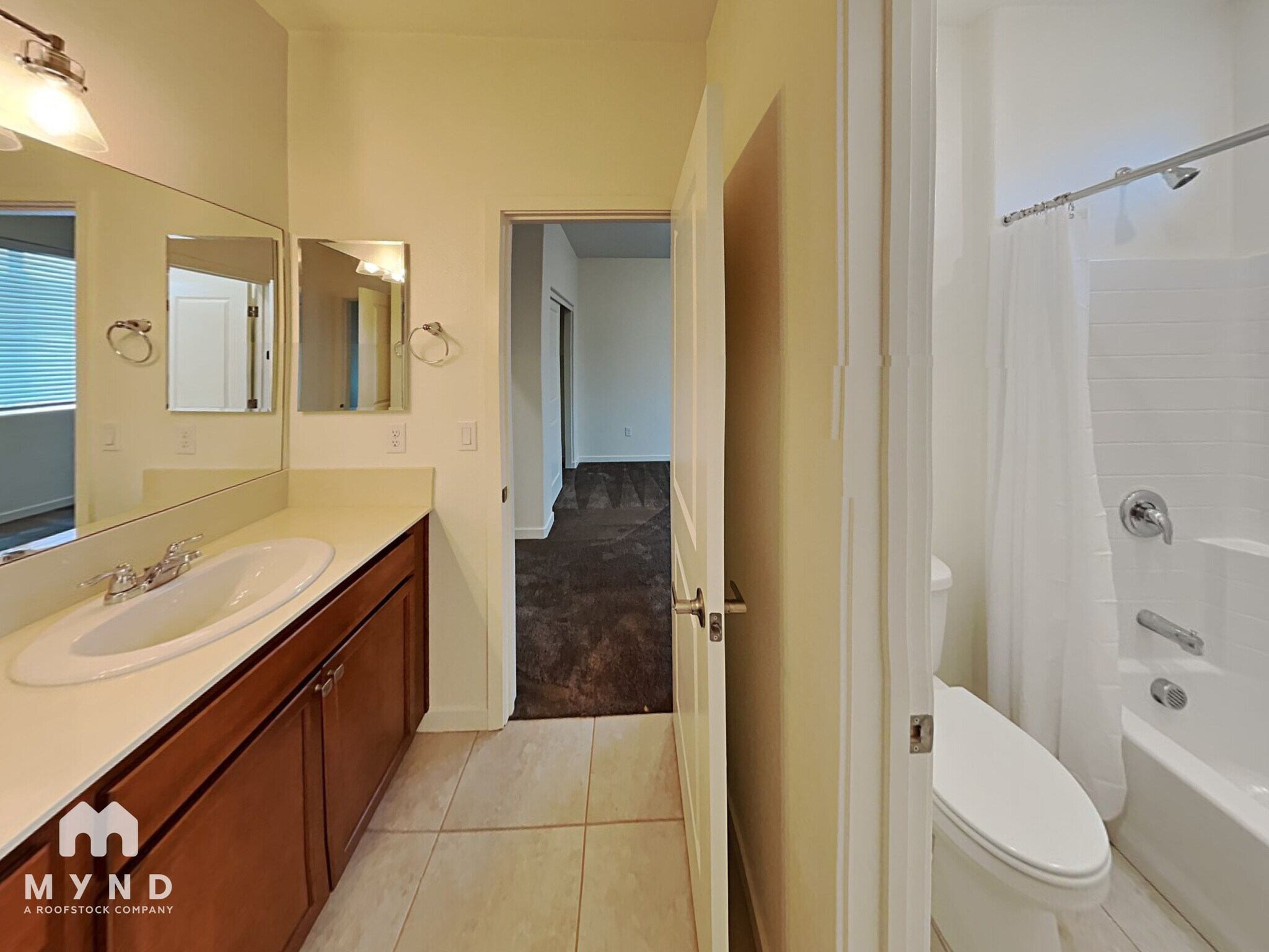 Building Photo - 4904 Black Falcon Way