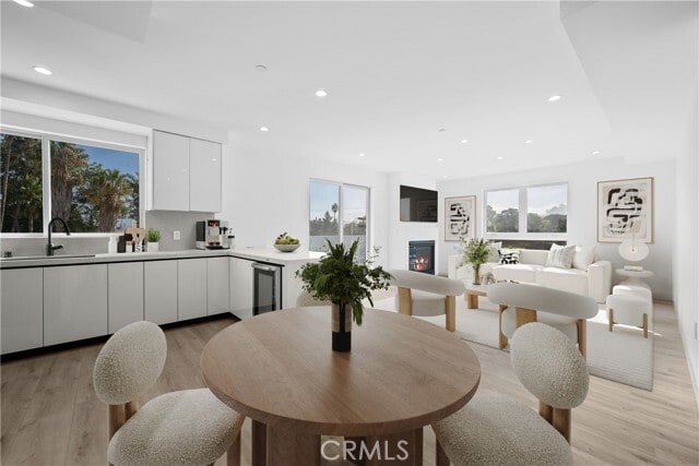 Building Photo - 4214 Fulton Ave