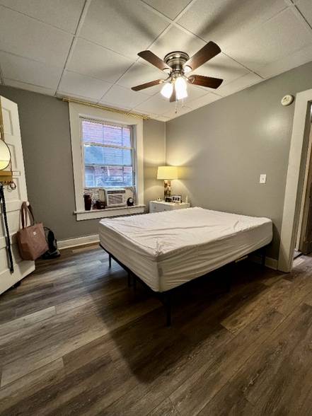 Building Photo - 420 High St