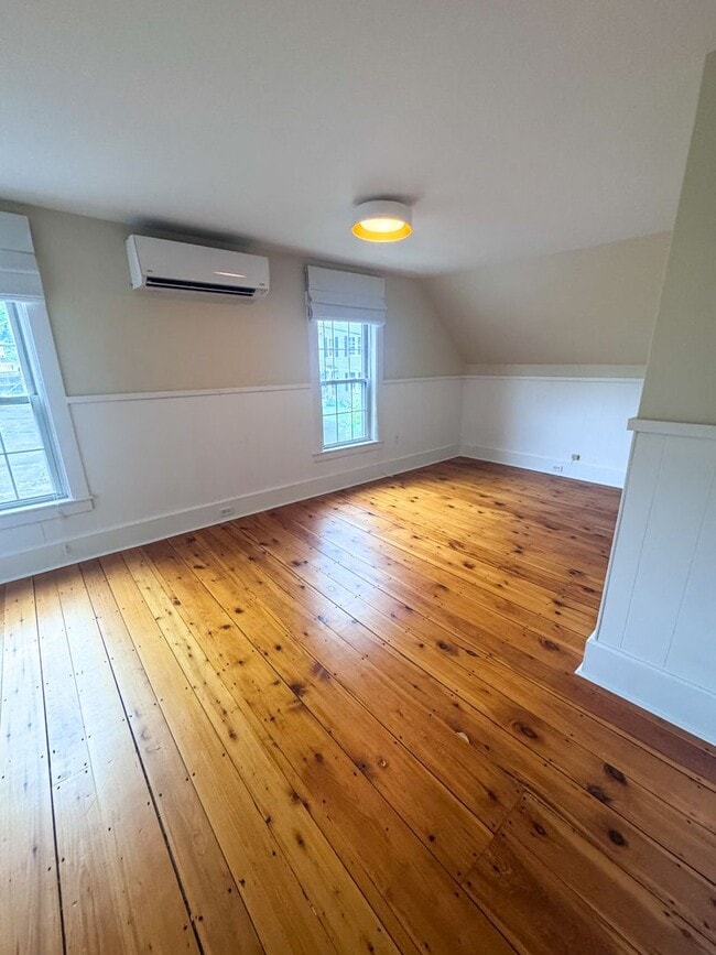Building Photo - Gorgeous Bath 3BR/2BA Home for RENT! $2700