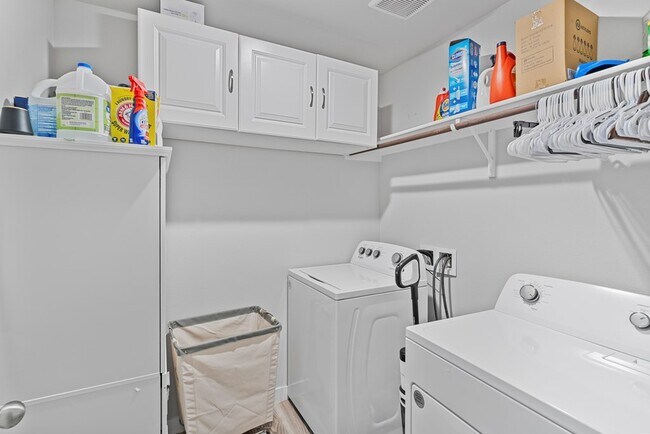 Building Photo - 7710 Purple Vitex Rd