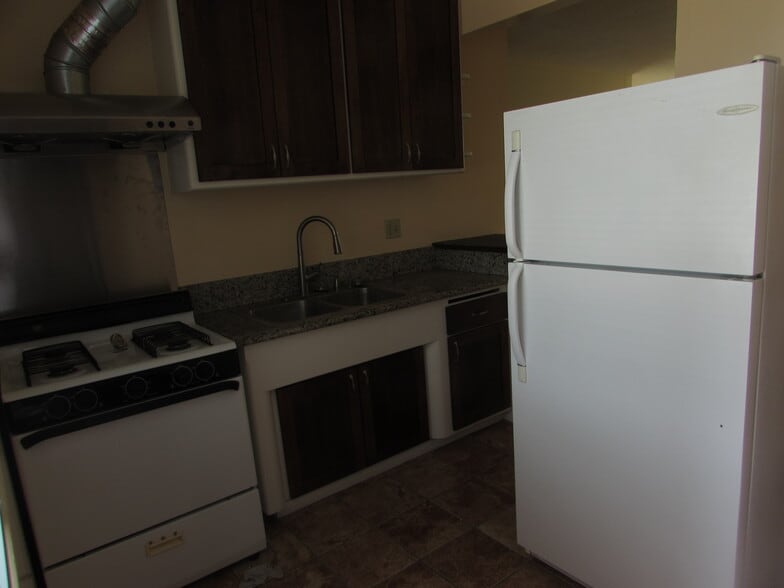 Building Photo - 1729 N Wilton Pl