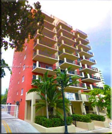 Building Photo - 3410 Coral Way