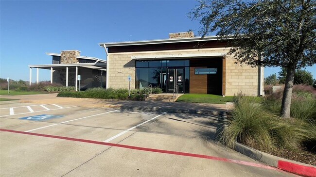 Building Photo - 17010 Bainham Forest Trl