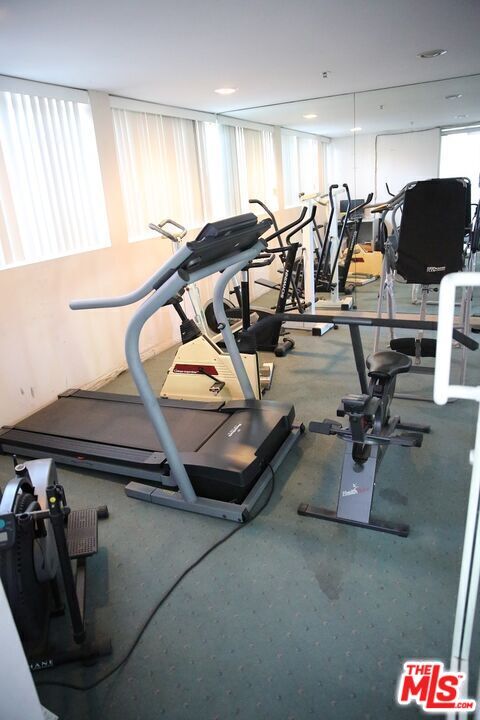 Building Photo - 4830 Elmwood Ave