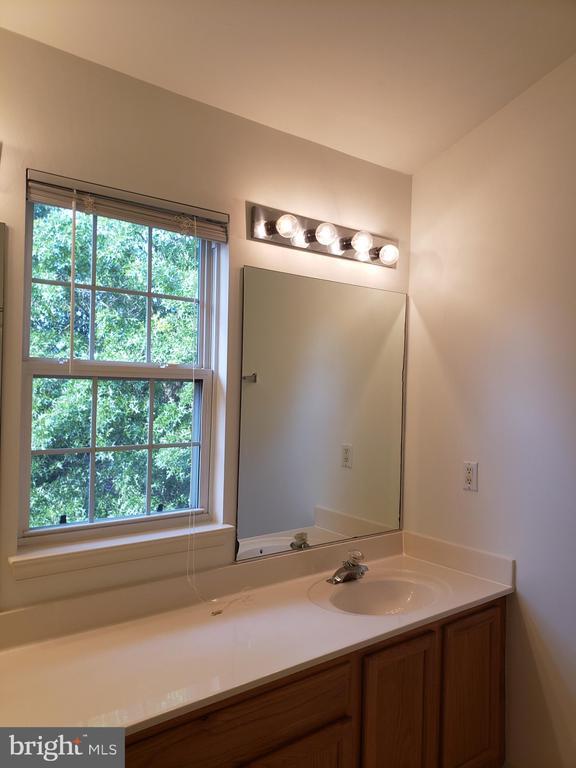 Building Photo - 9426 Silver Meteor Ct