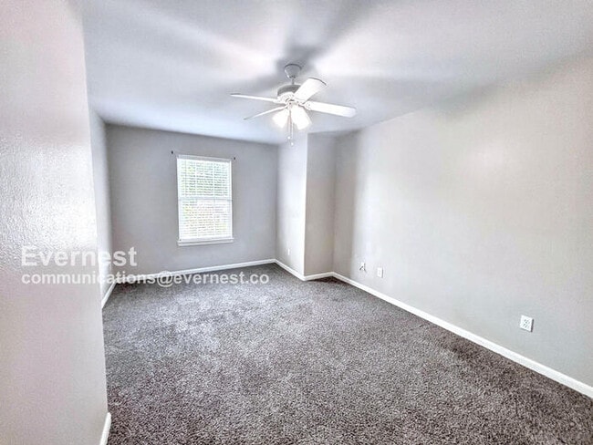 Building Photo - 2300 Abernathy St